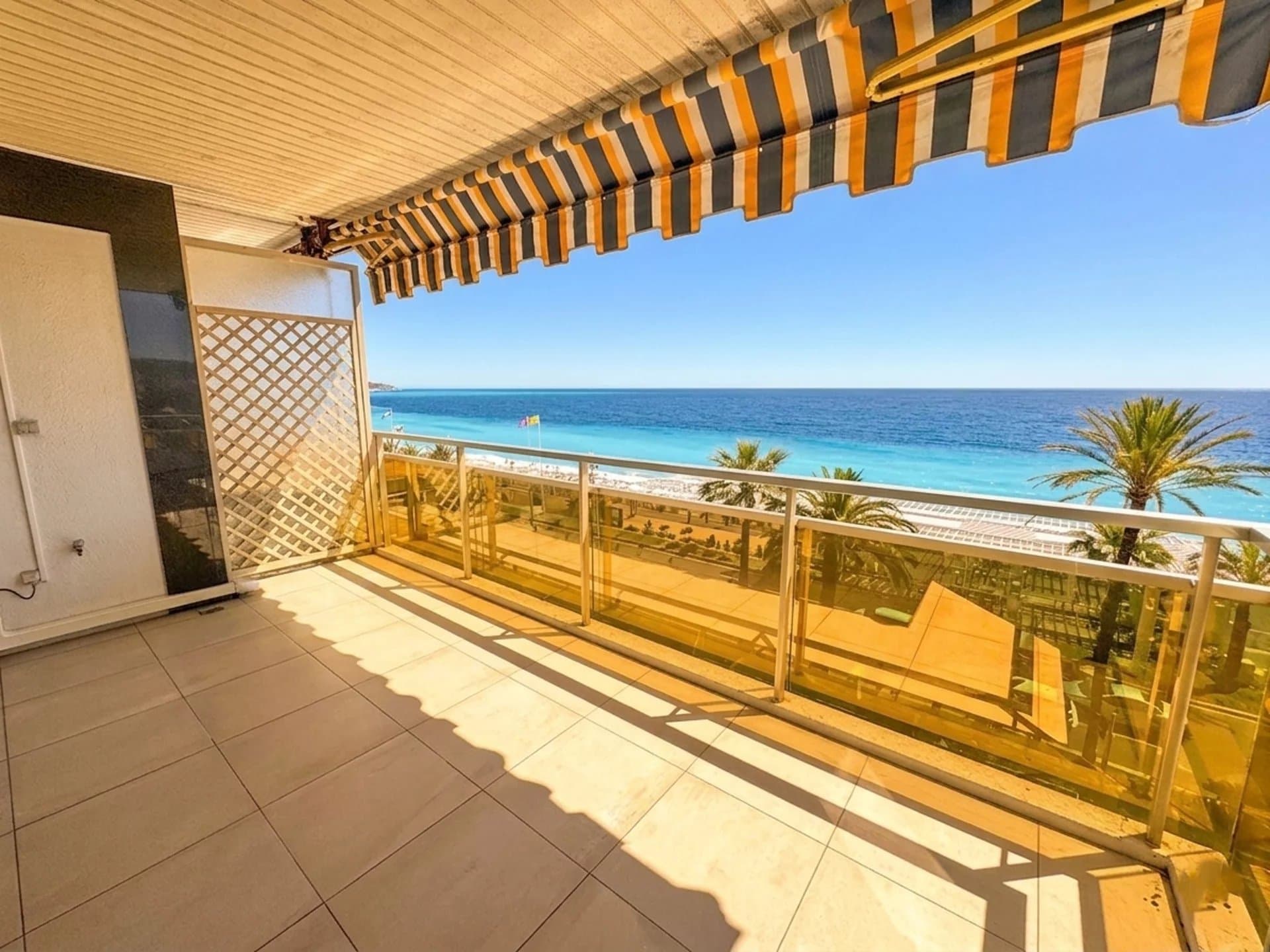 Appartement de 76 m² · Promenade des Anglais